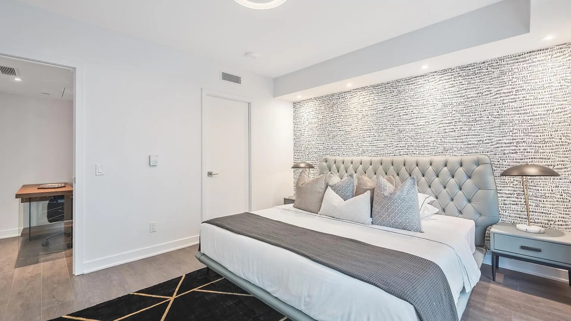 Yorkville Plaza Suites 多伦多 5*,