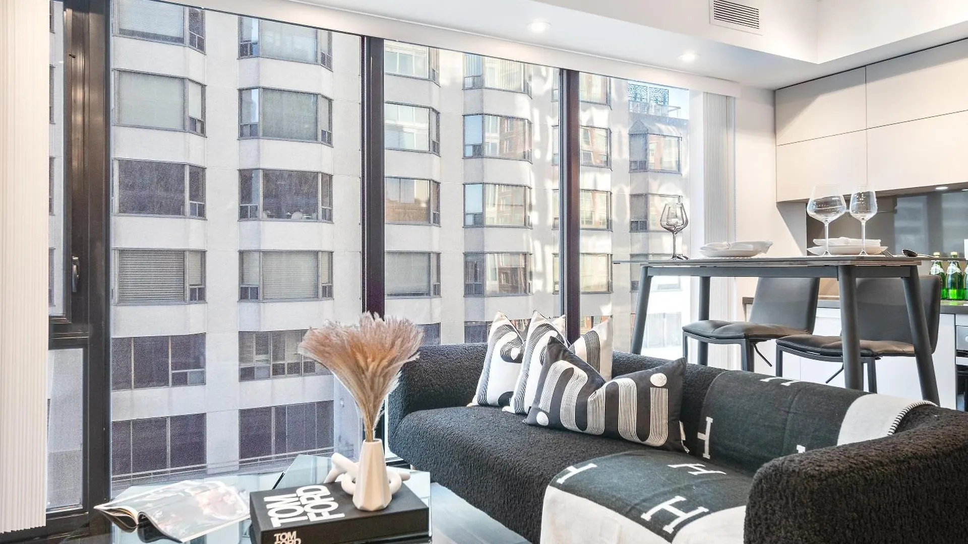 酒店 Yorkville Plaza Suites 多伦多